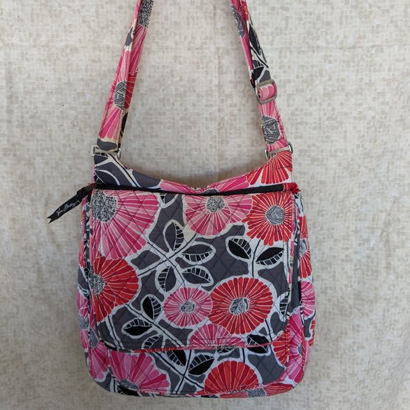 Vera Bradley Handbags - Last chance: Vera Bradley Mailbag Crossbody - Cheery Blossoms